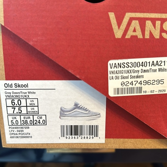 Vans Old Skool - women’s 7.5 - Picture 9 of 9